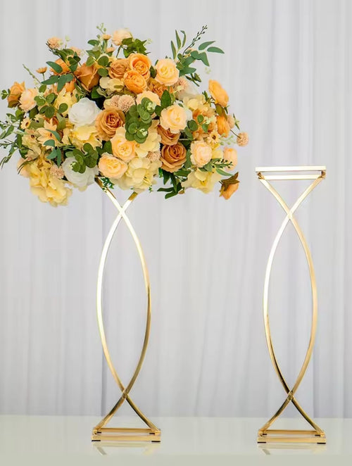Aurelia Loop Floral Stand Centerpiece
