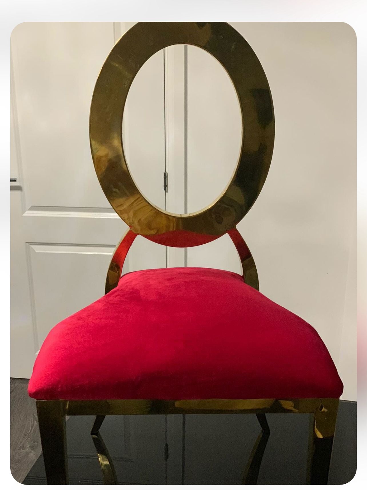 Regalia Oval Gold Back Chair