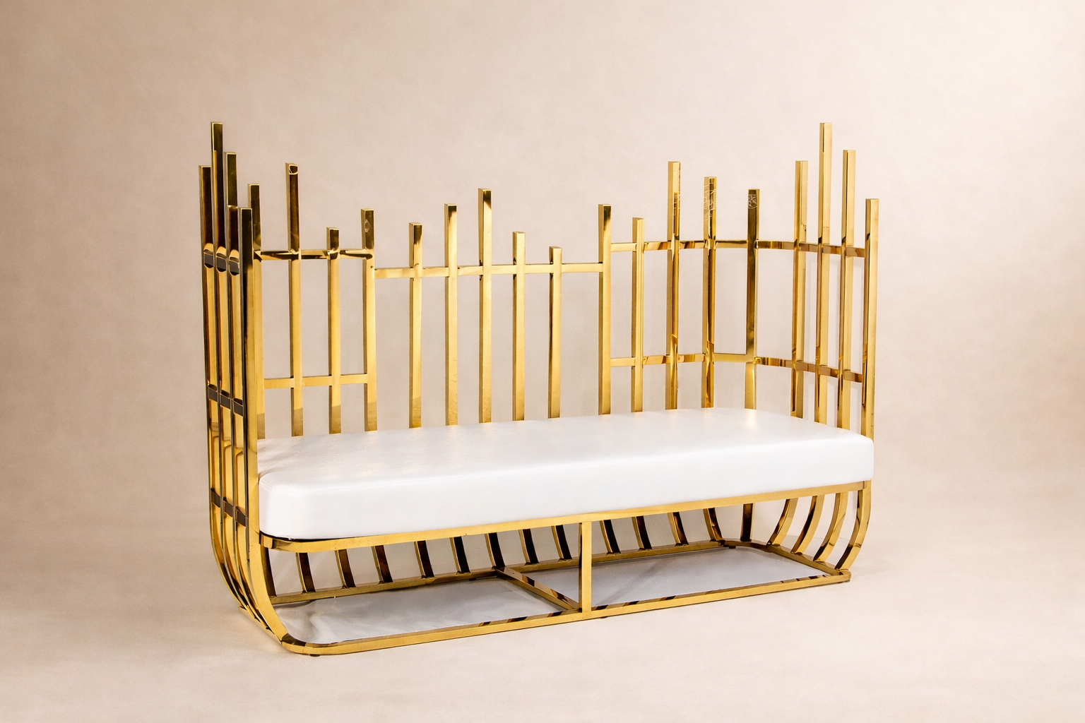 Gilded Spire Throne Bench