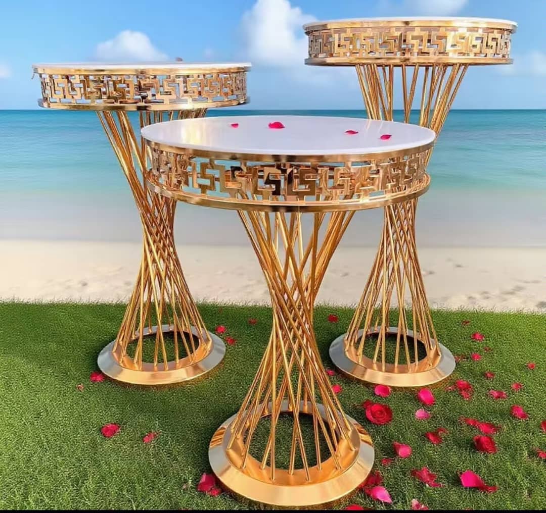 Helios Column Cake Stand